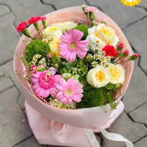 Bó hoa đồng tiền kết hợp hoa hồng vàng và cẩm chướng