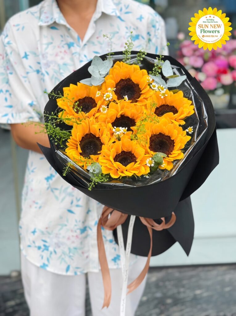 Bó hoa hướng dương giấy gói đen sang trọng
