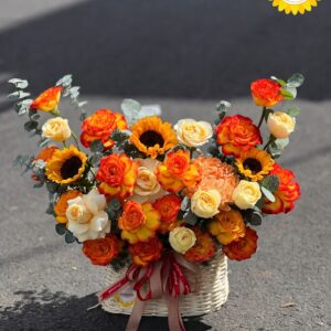 Giỏ Hoa Hướng Dương Hoa Hồng Cam Kem Sang Trọng