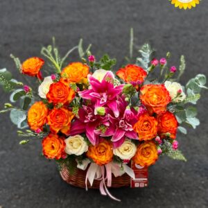 Giỏ hoa hồng cam mix hoa ly hồng rực rỡ