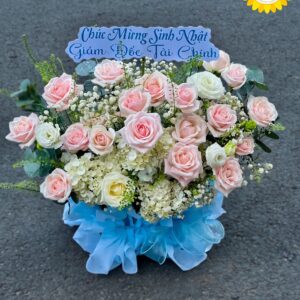Giỏ hoa hồng phấn mix cẩm tú cầu chúc mừng sinh nhật