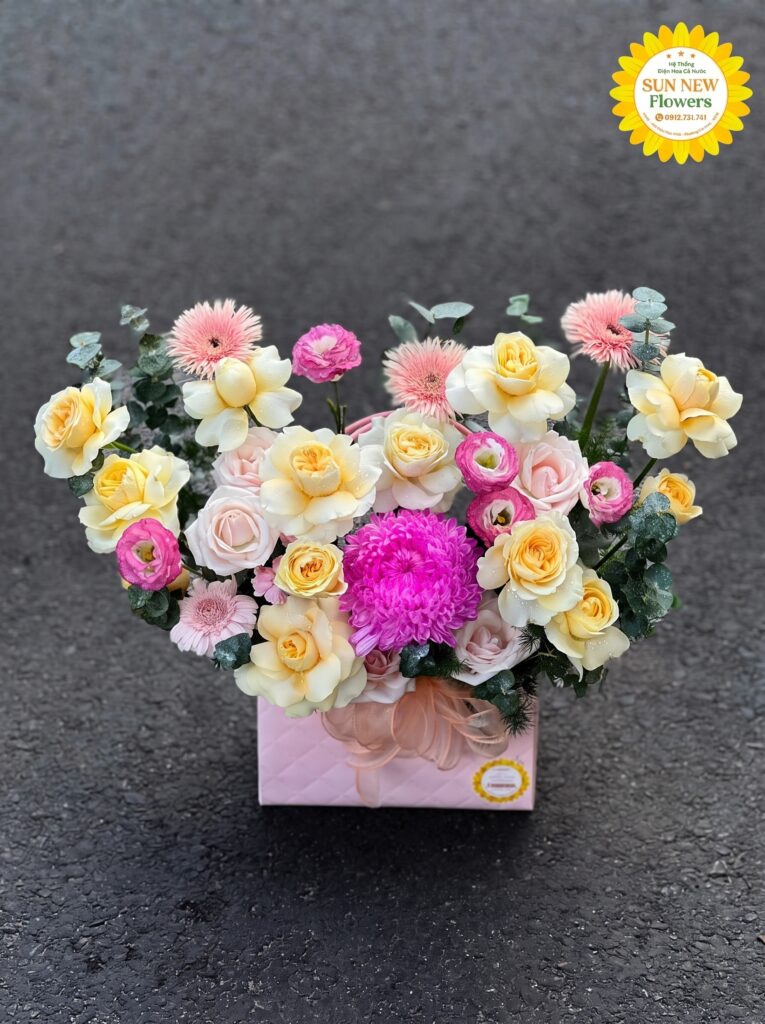 Giỏ hoa hồng vàng mix cúc đồng tiền hiện đại