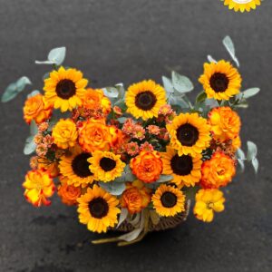 Giỏ hoa hướng dương mix hồng cam rực rỡ
