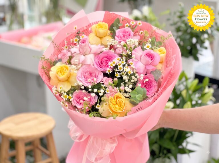 Bó hoa hồng tone pastel vàng phù hợp với học sinh và phụ huynh