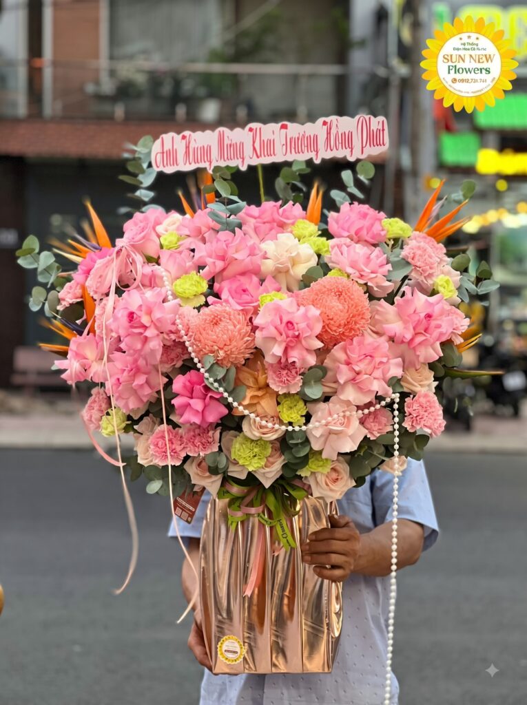 Giỏ hoa hồng phấn mix thiên điểu chúc mừng khai trương