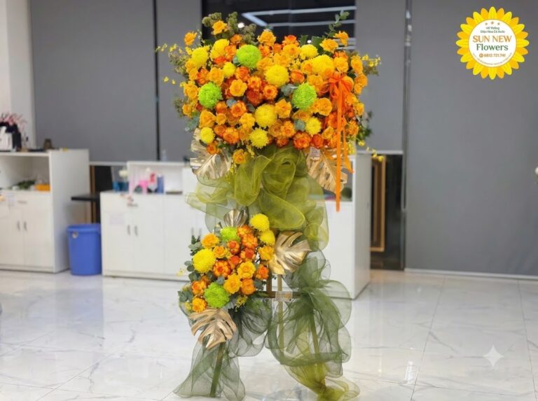 Kệ hoa phong thủy hợp mệnh Mộc