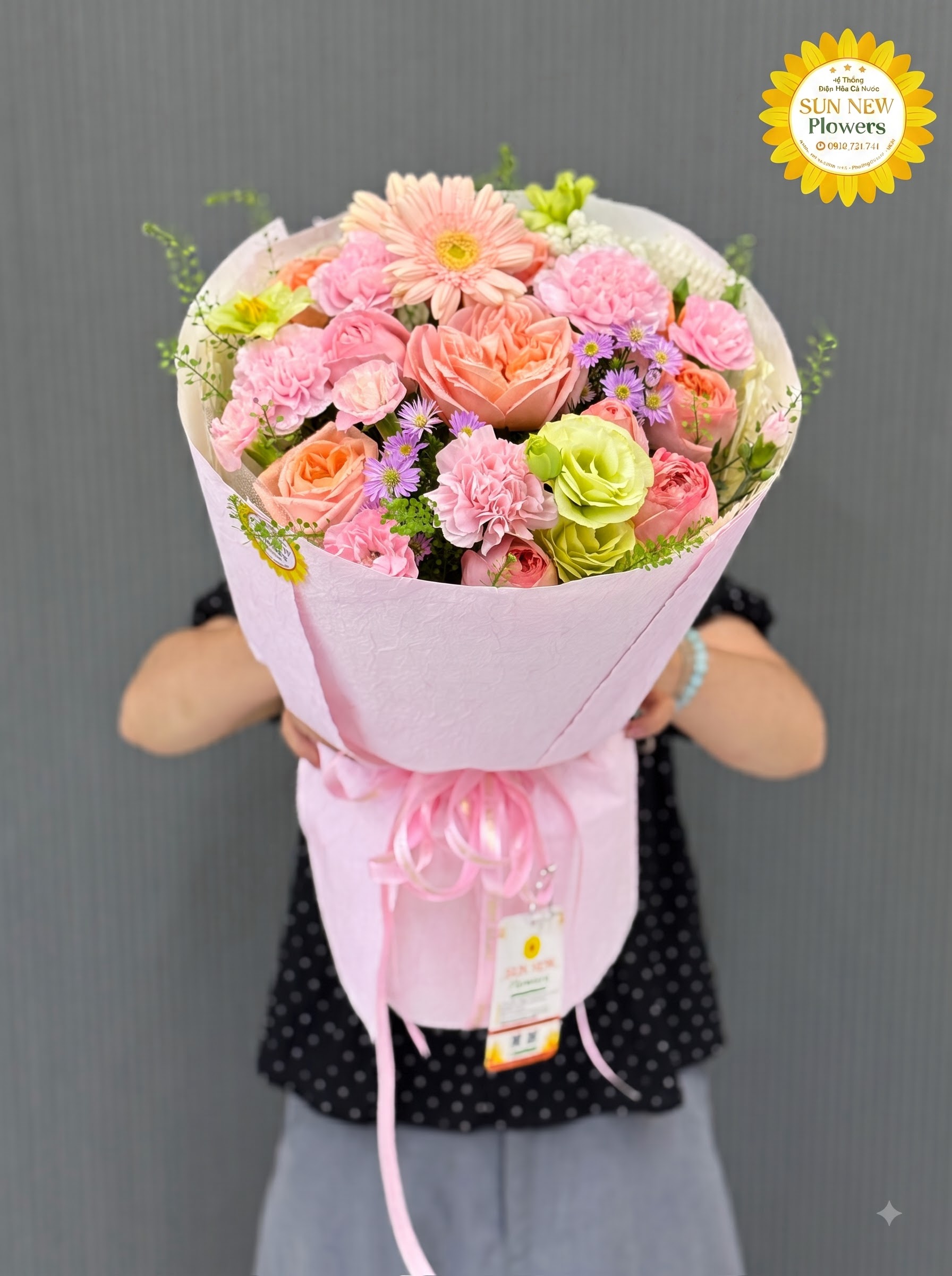Bó hoa hồng cam đào mix cẩm chướng và cúc đồng tiền – BH108