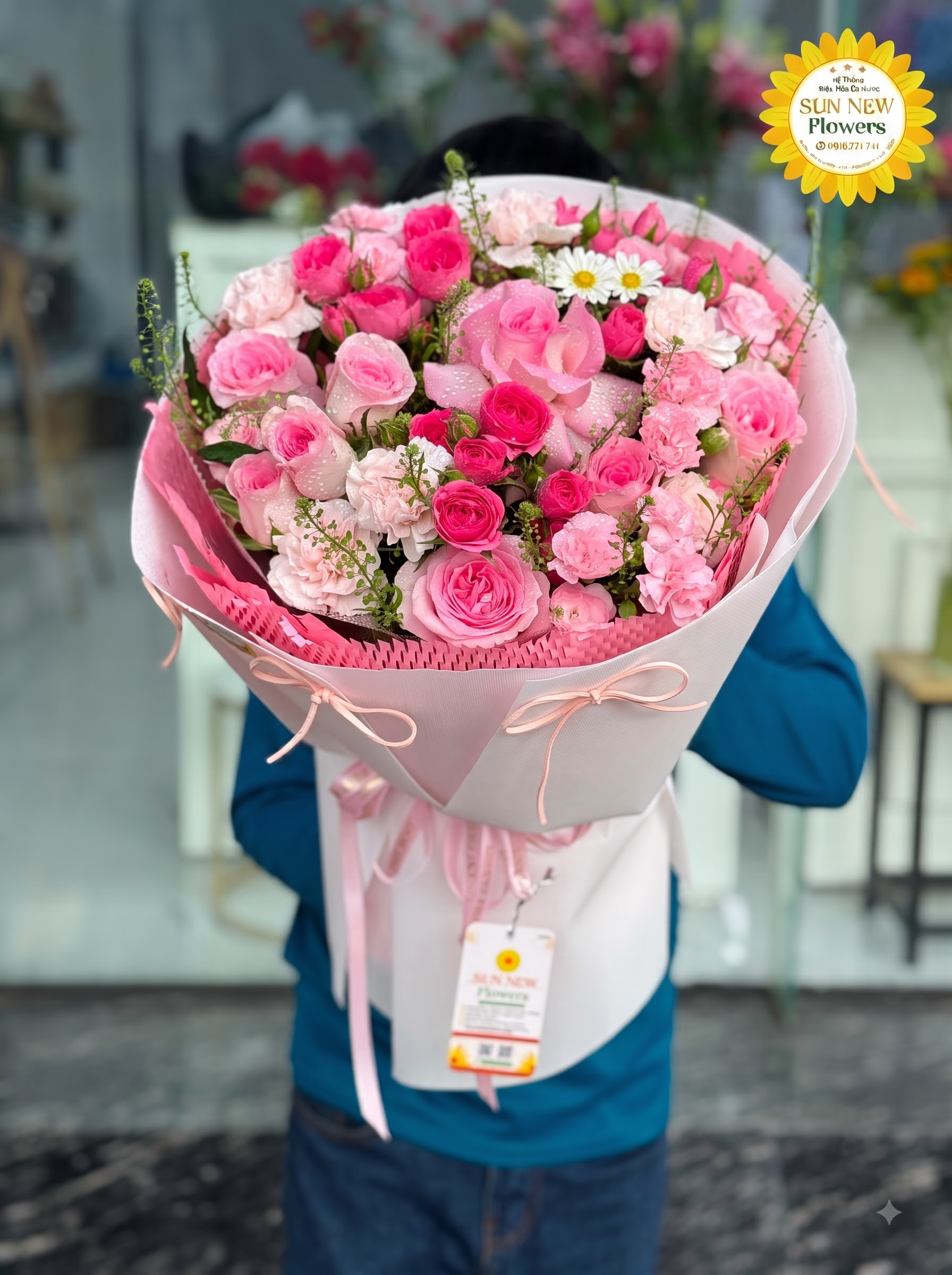 Bó hoa hồng pastel mix hồng đậm và cẩm chướng – BH093