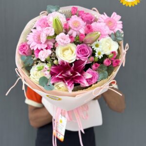 Bó hoa ly hồng mix hoa hồng và cúc đồng tiền