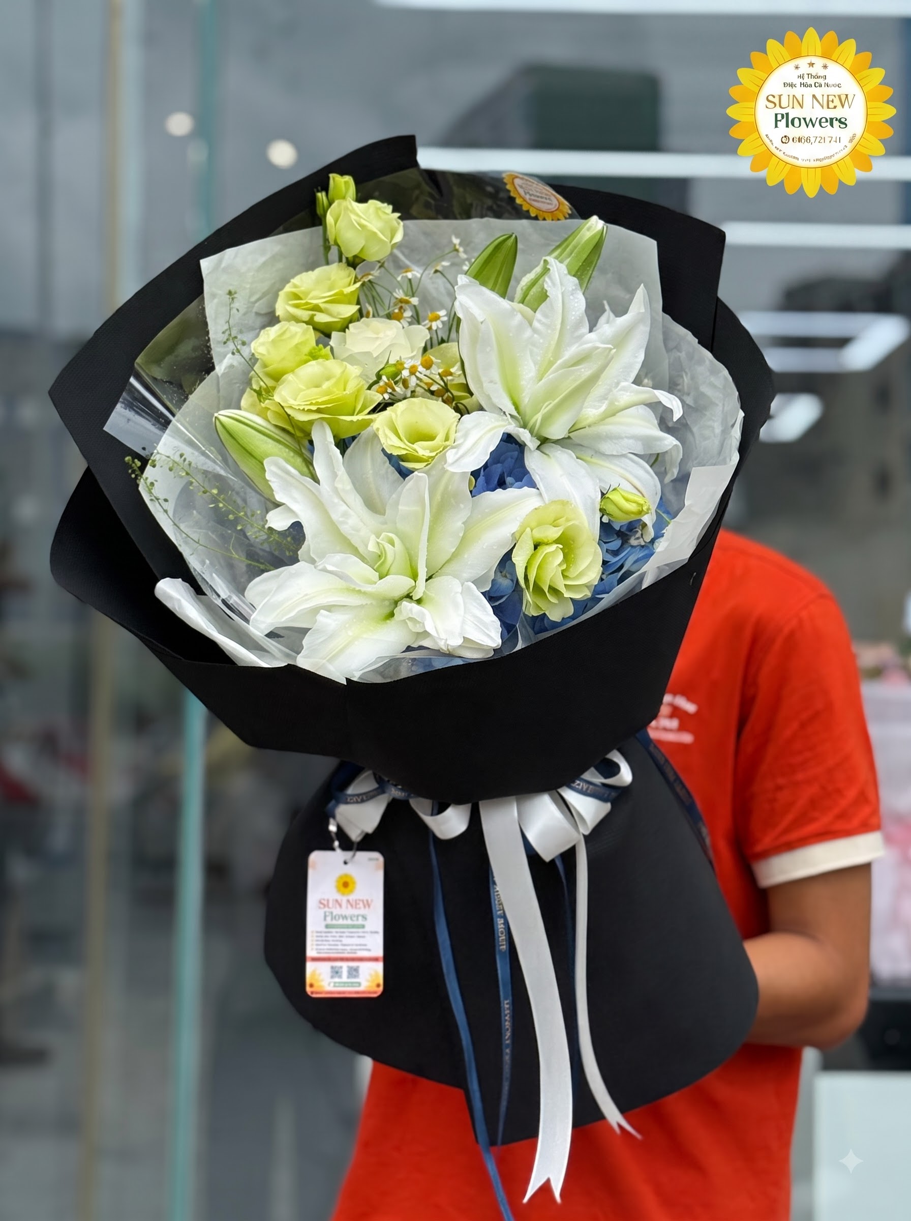 Bó hoa ly trắng mix cát tường và cẩm tú cầu xanh – BH109