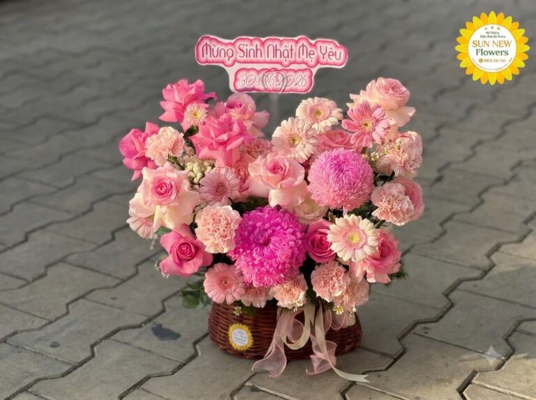 Gio hoa hồng mẫu đơn kết hợp cúc đồng tiền
